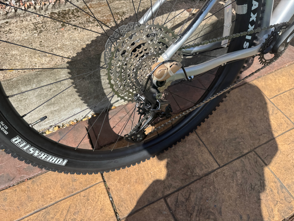 Boardman MHT 8.9 2025
