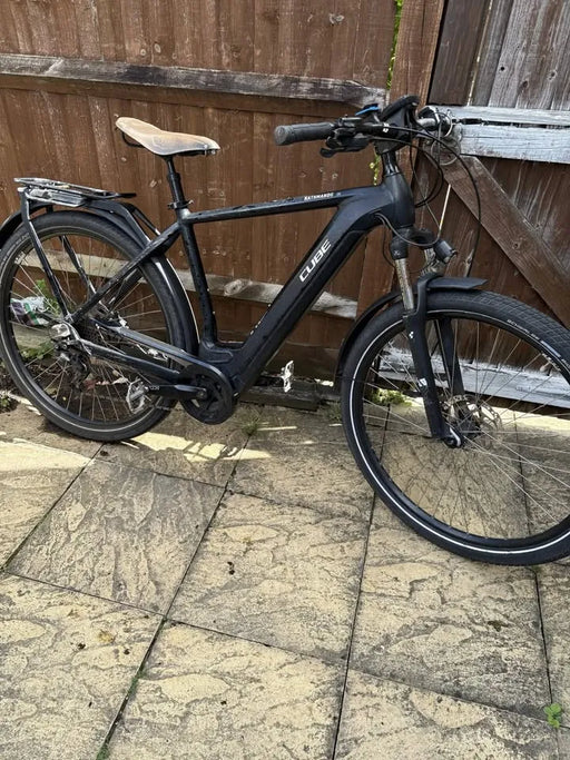 Cube Kathmandu Hybrid Exc 750 2023