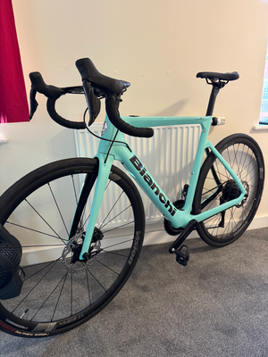 Bianchi Aria e-Road 105 Di2 2025