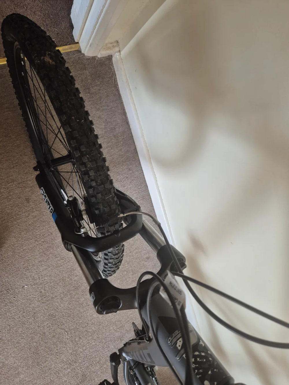 Carrera Valour Mens Mountain Bike 2021