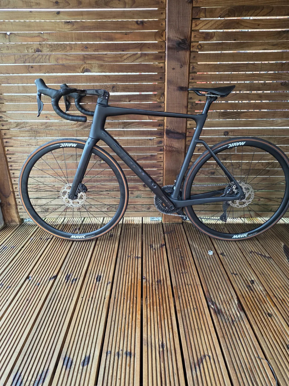 Ribble Endurance SL R Disc - Sport, Shimano 105 Di2 2025