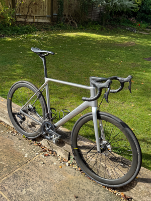 Canyon Ultimate CFR Di2 2021