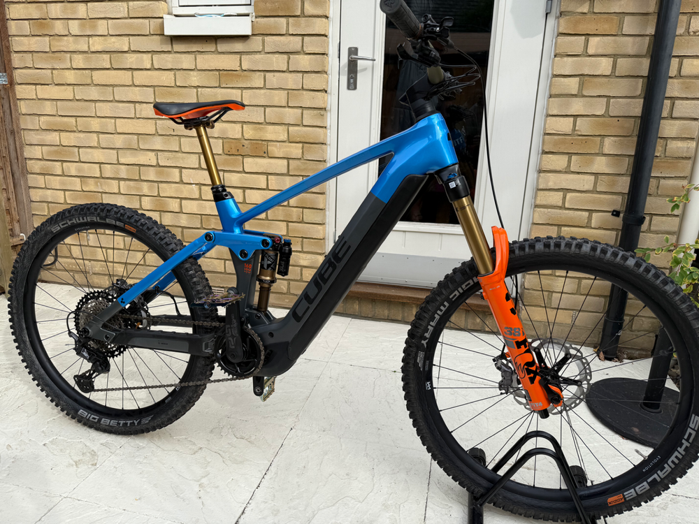 Cube Cube Stereo Hybrid 160 HPC 750 Carbon Electric Mountain  Bike 2024
