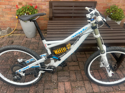 Specialized Status 2  2015