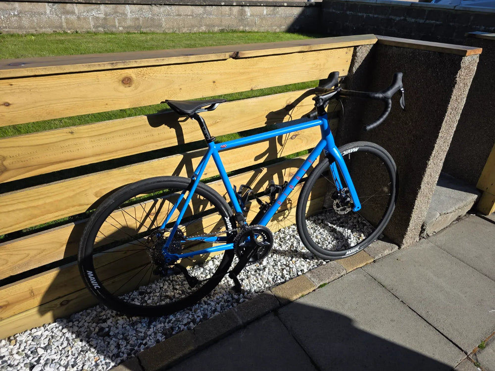 Ribble Endurance 725 Disc - Pro, Shimano Ultegra Di2 2025