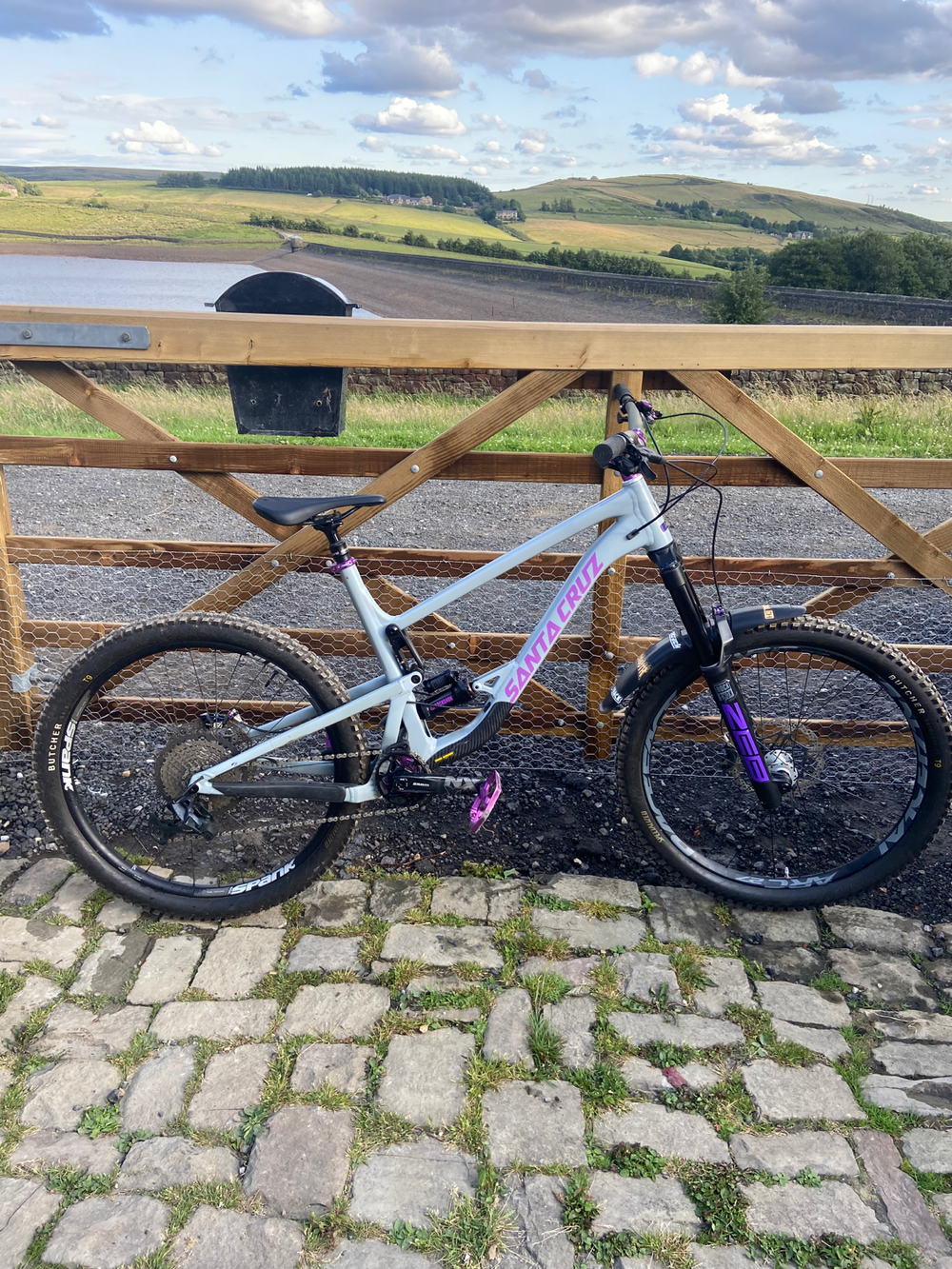 Santa Cruz Bronson S / Carbon C / MX 2022