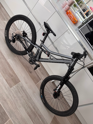 Early Rider Hellion X24