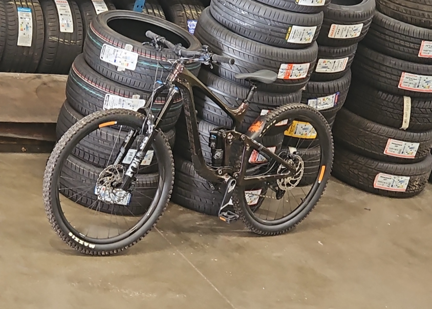 Giant Reign - Advanced Pro 1 2023