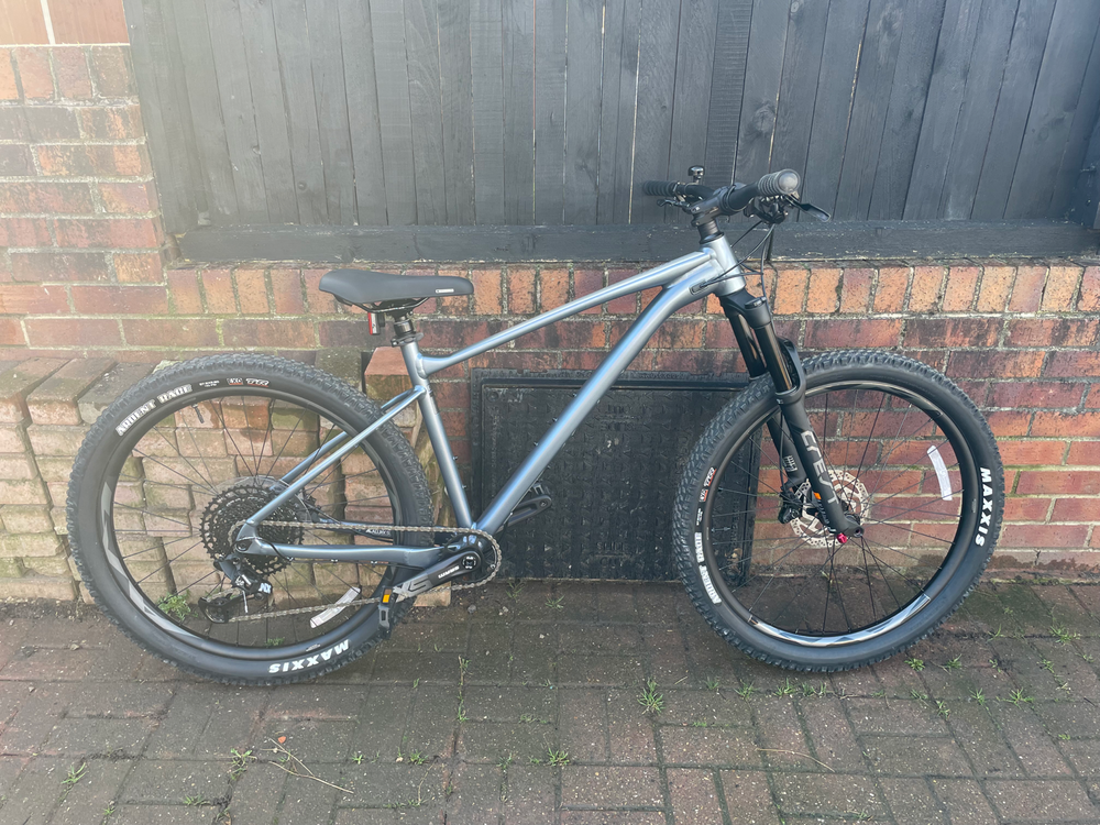 Giant Fathom 1 2023