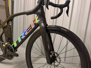 Trek Madone SL 6 Gen 8 Di2 2023