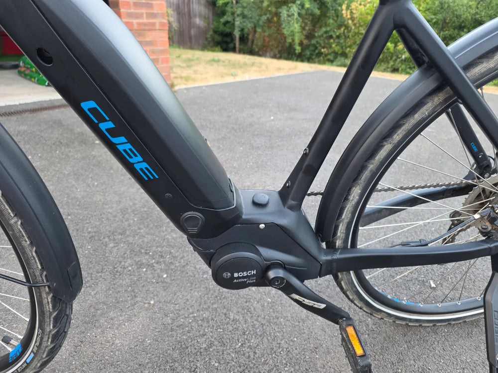 Cube Touring Hybrid One 500 Crossbar 2022