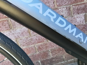Boardman HYB 8 9e 2022