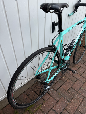 Bianchi Nirone Alu Tiagra 2019