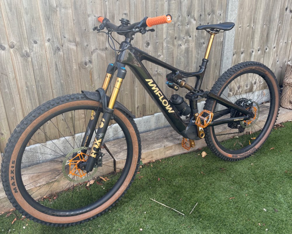 Amflow  Pl carbon pro 2024