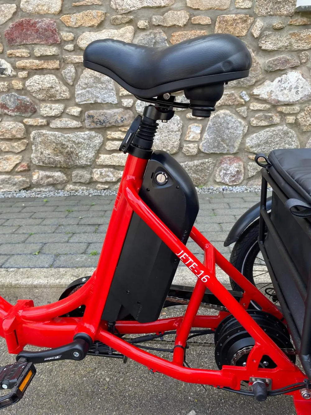 Jorvik JORVIK Elite JET-E16 Electric Low Step Through Folding Tricycle 2025