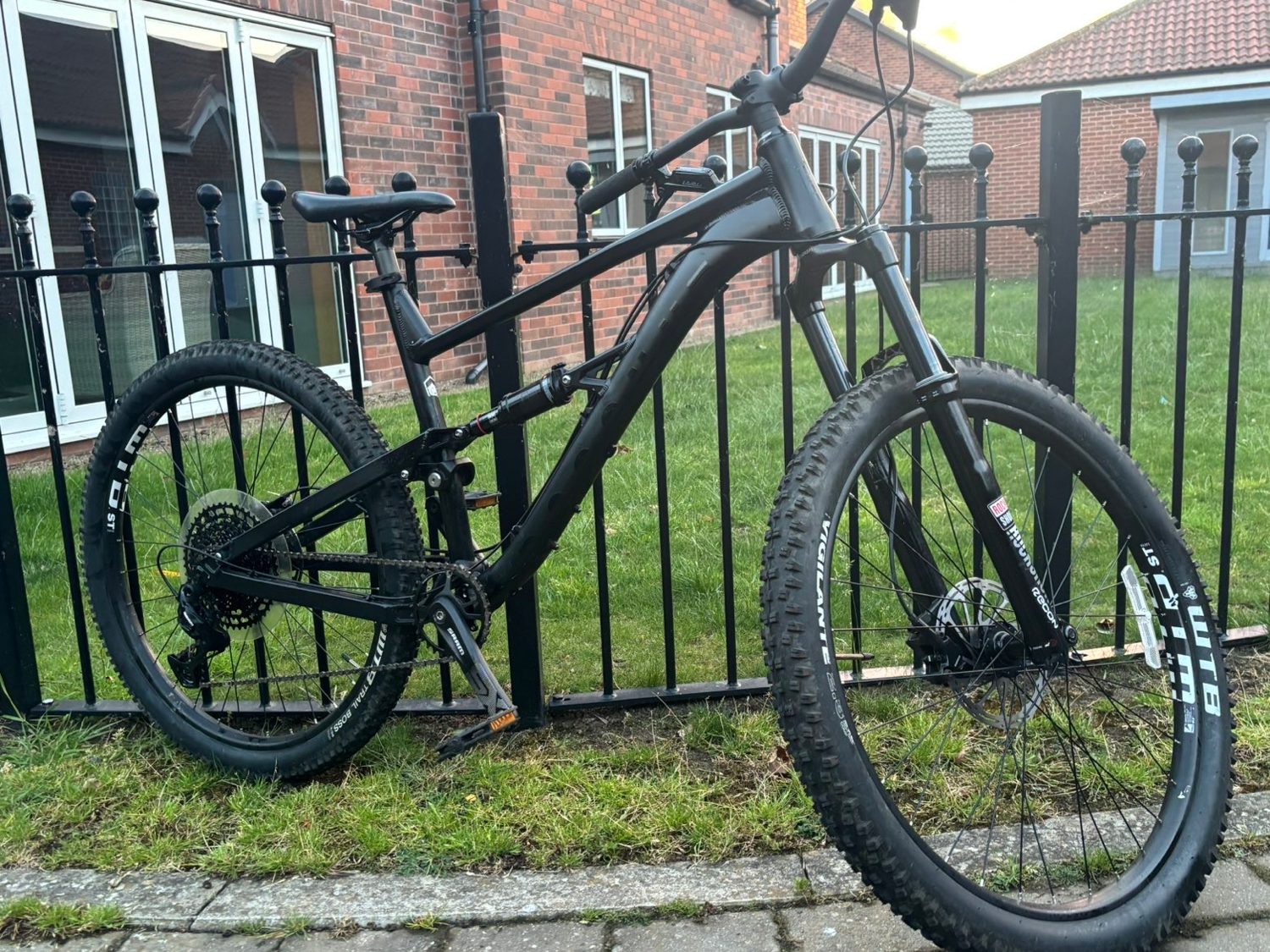 Calibre 2025 limited edition trail bike