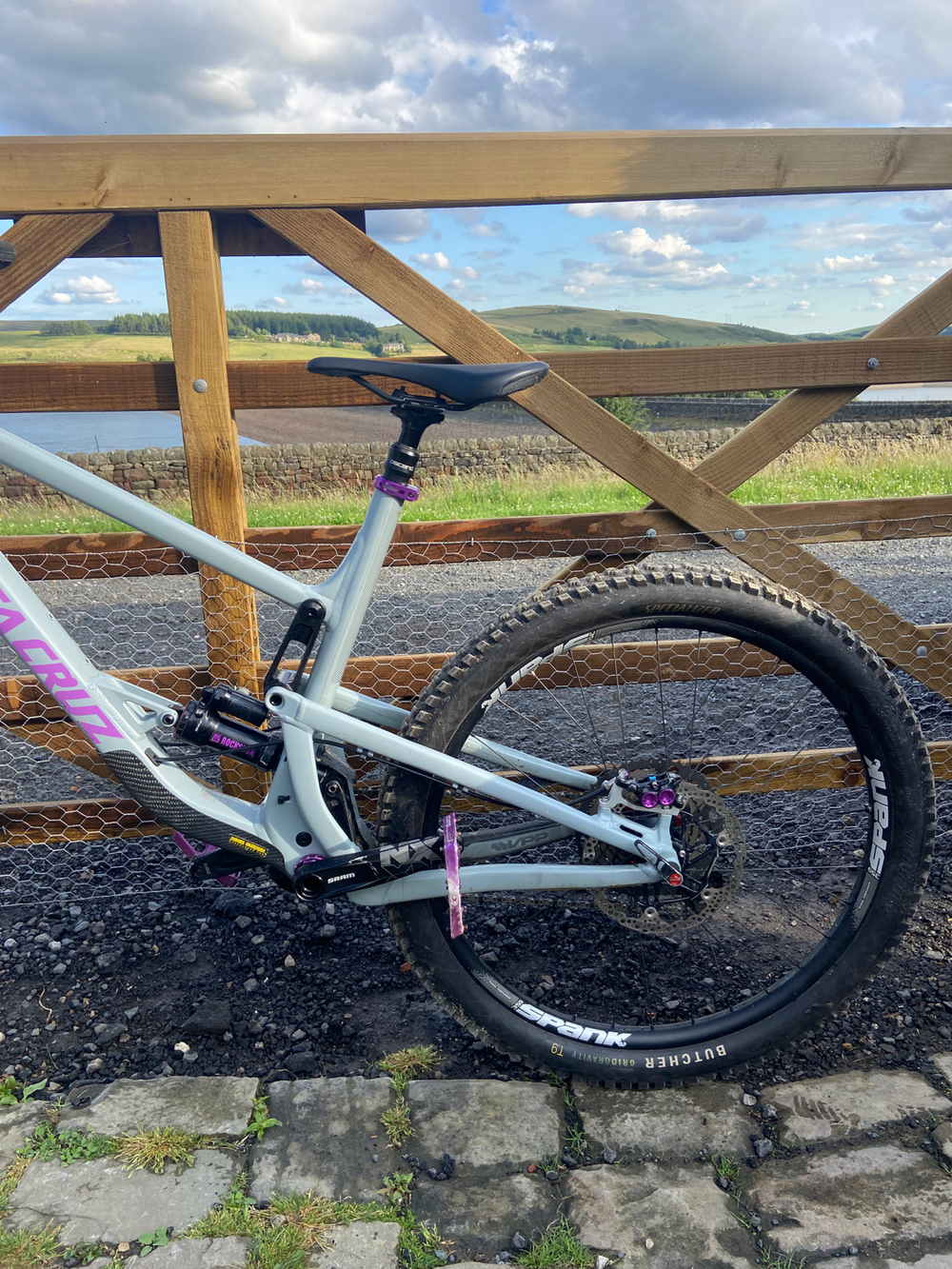 Santa Cruz Bronson R / Carbon C / MX 2022