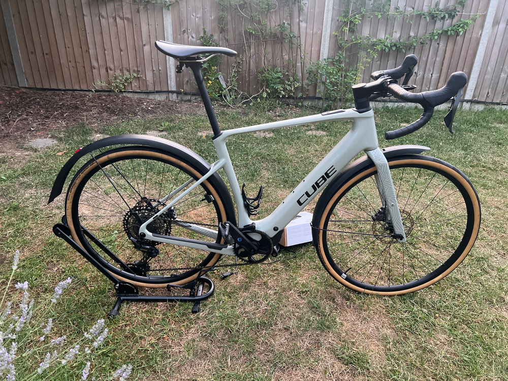 Cube Nuroad Hybrid C:62 Race 400Wh 2026