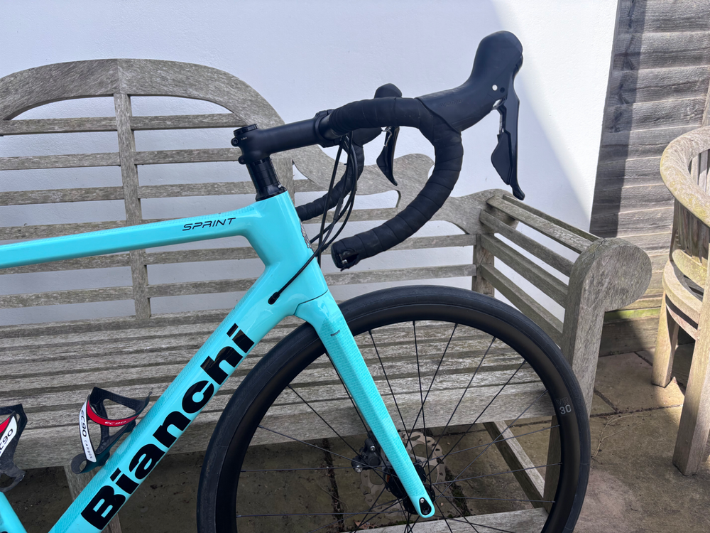 Bianchi Sprint - 105 Di2 2022
