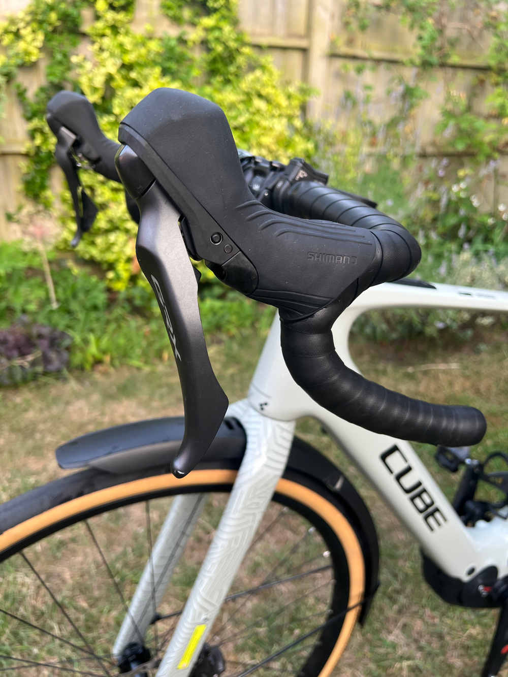 Cube Nuroad Hybrid C:62 Race 400Wh 2026