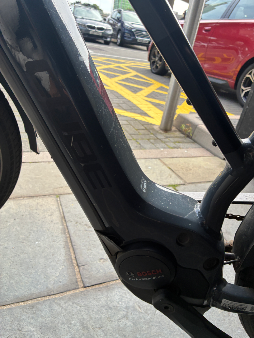 Cube Touring Hybrid 400 2022