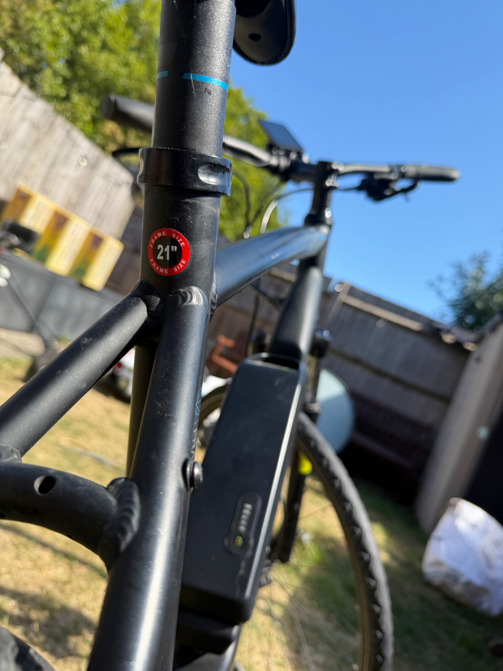 Carrera Crossfire 2 - MEDIUM18 INCH FRAME 2023