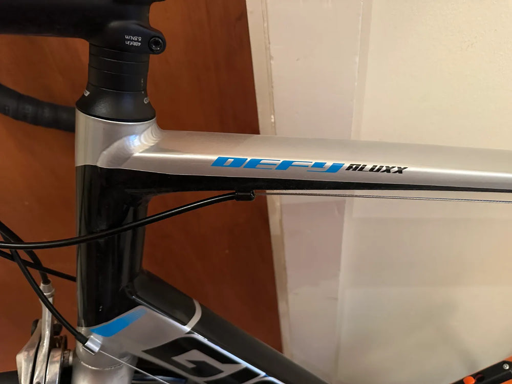 Giant Defy 2 (compact) 2015