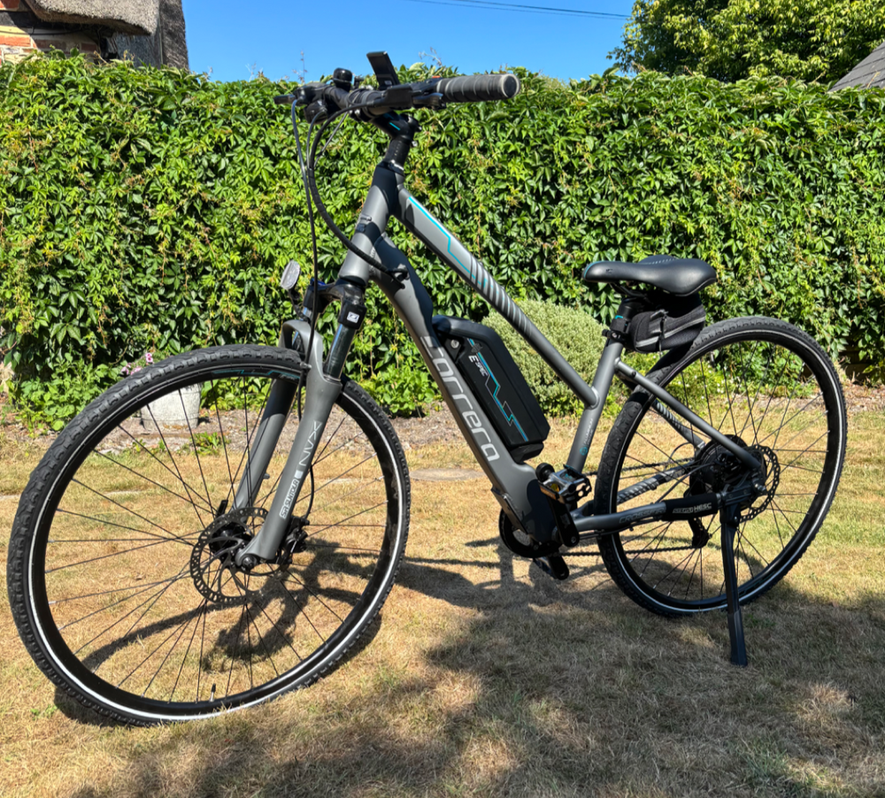 Womens Hybrid Carrera Crossfire 6061 T6 Mountain Bike Carrera