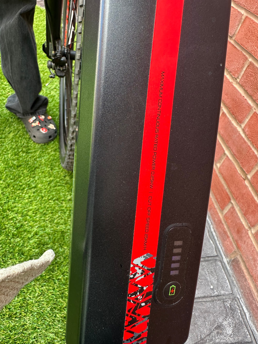 Carrera Vengeance-E Pro 2025