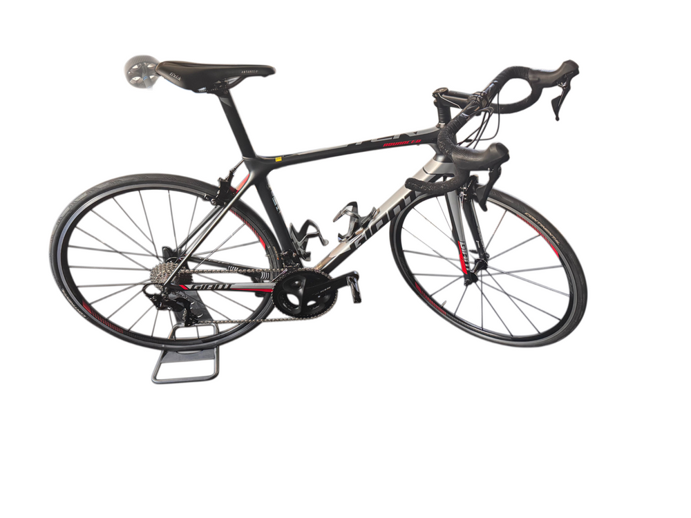 Giant TCR Advanced 2 - 105 Equipped 2019