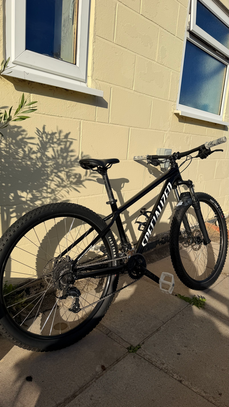 Specialized Rockhopper 27.5 2023