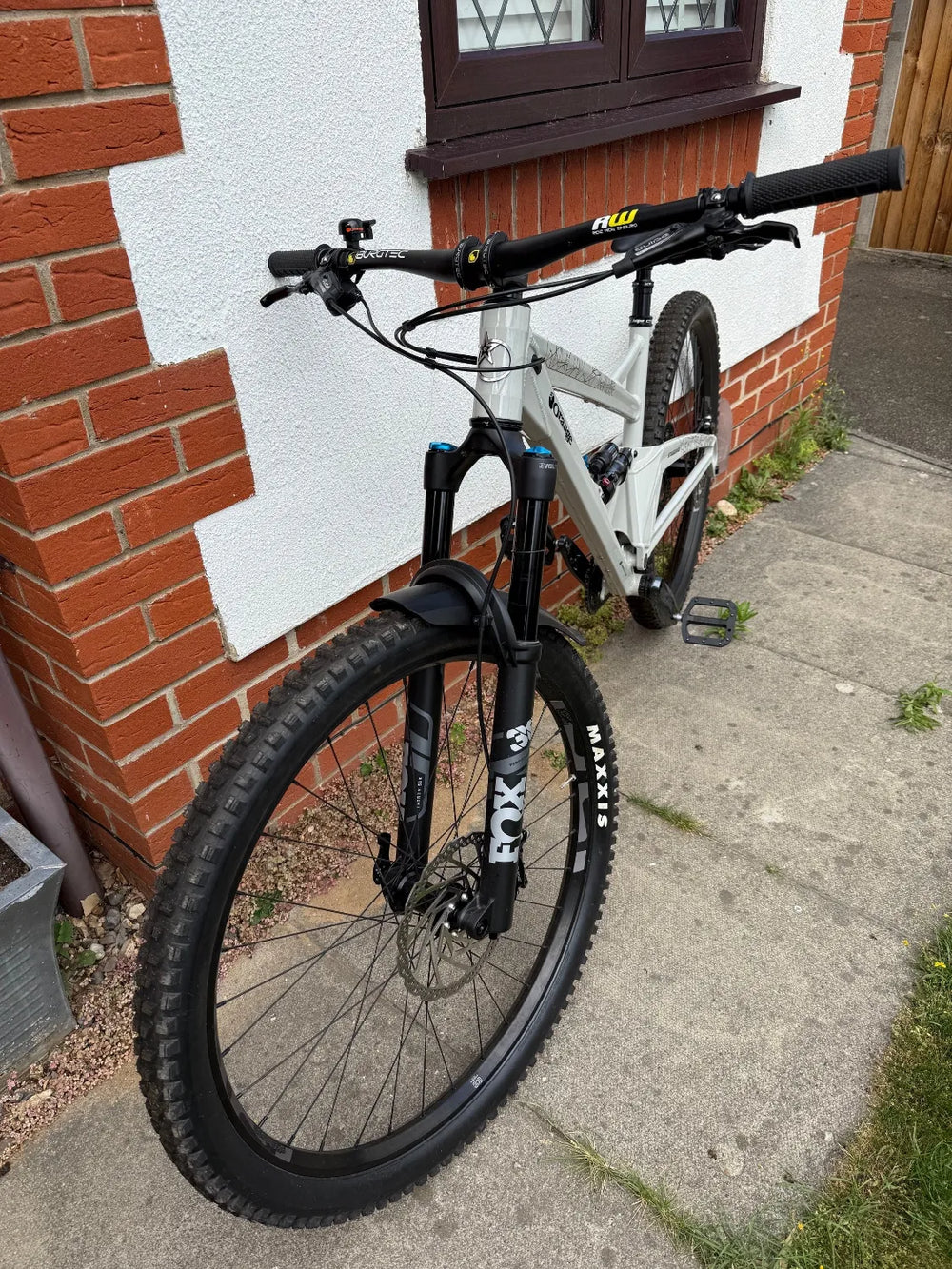 Orange Stage 6 Evo Pro 2023