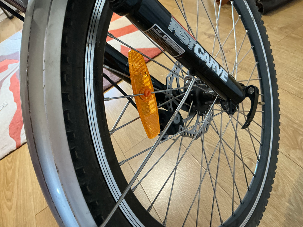 Mirrorstone Cherry Red Sprint 2024