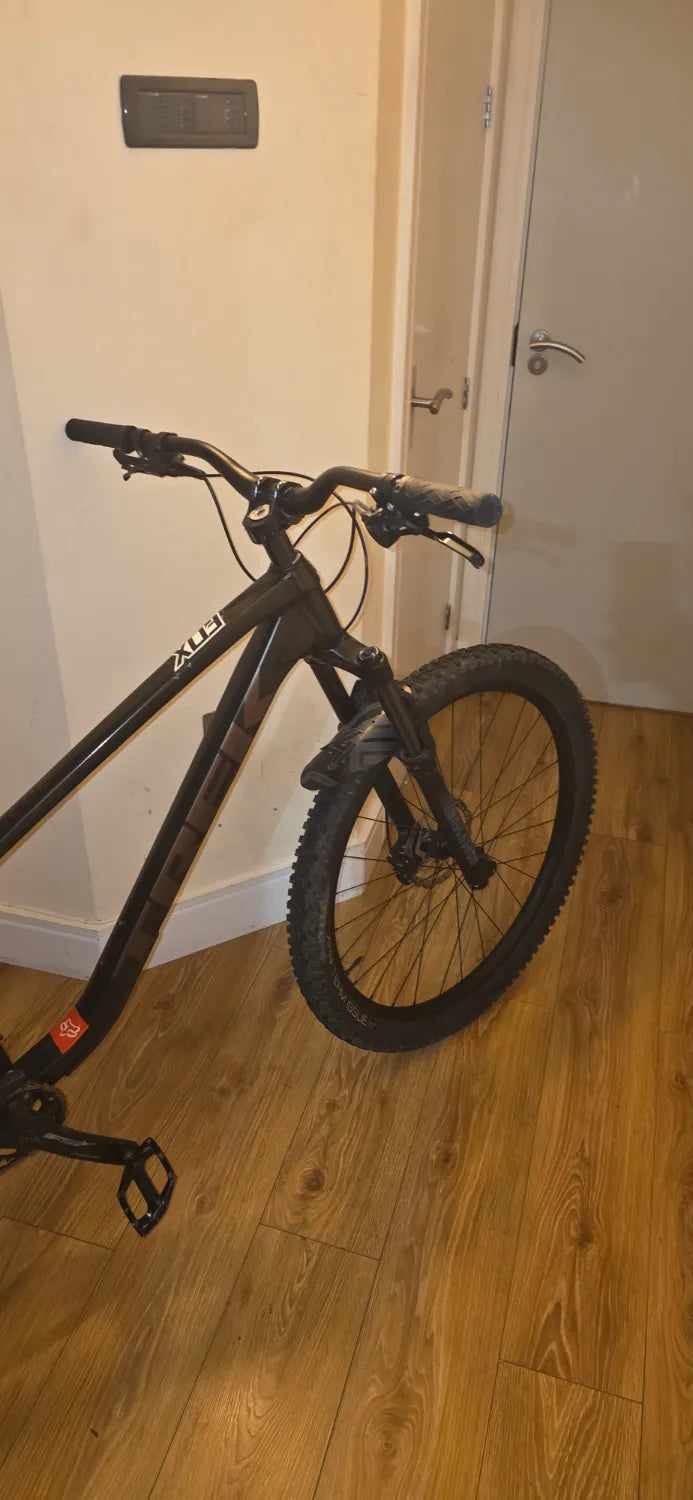 Trek Roscoe 7 2025