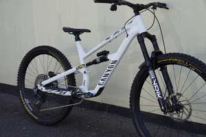 Canyon Spectral CF 8 CLLCTV 2025