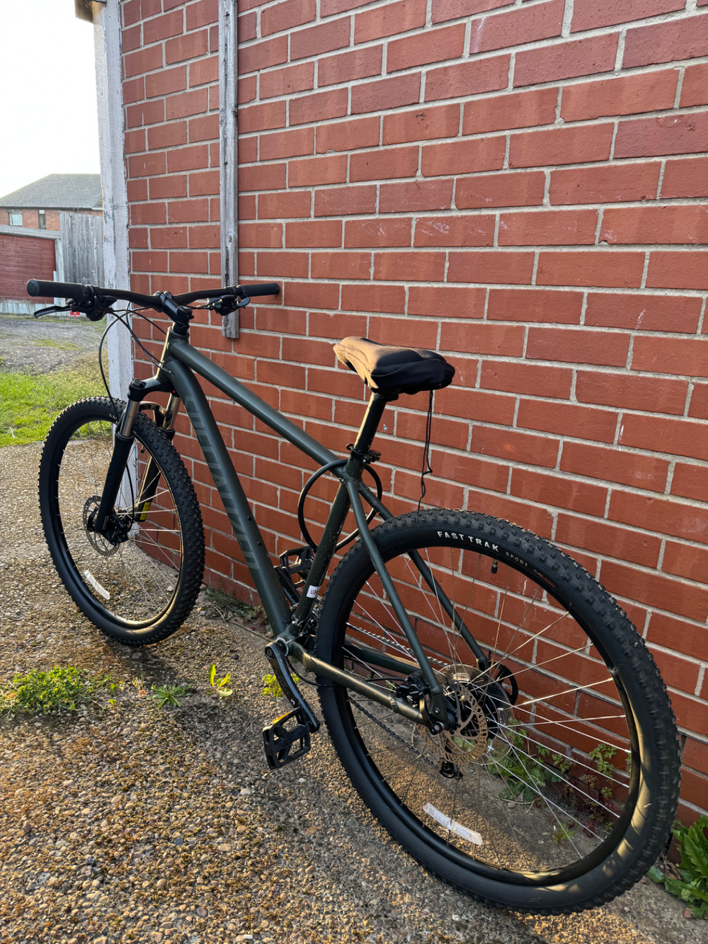 Specialized Rockhopper 2023