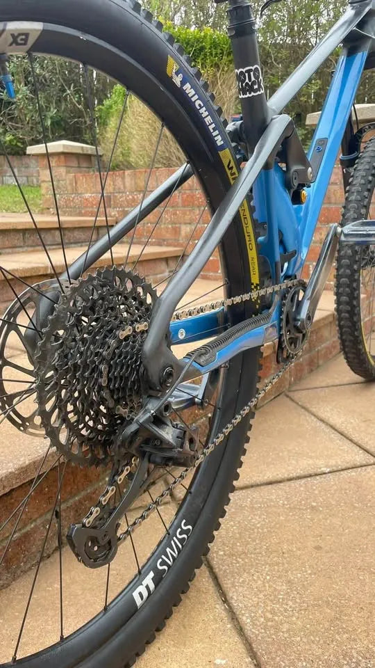Mondraker Foxy Carbon RR 2022