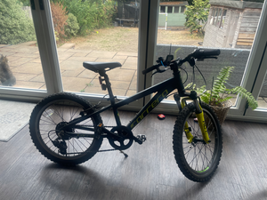Carrera Blast Junior 2023