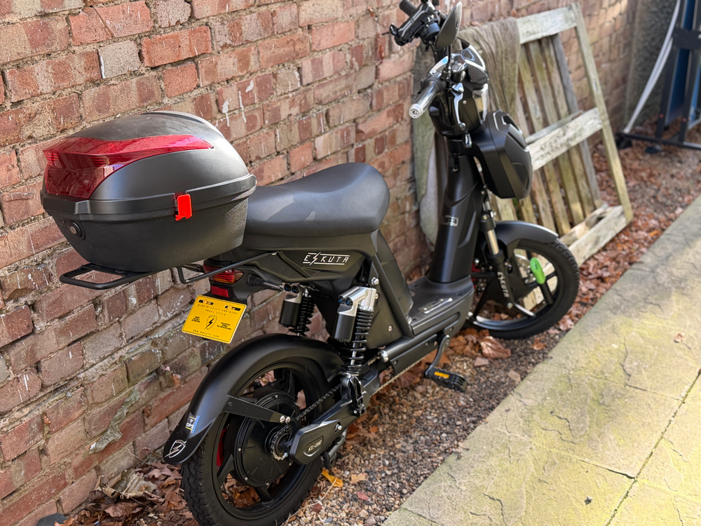 Eskuta Sx-250 series 4 2025