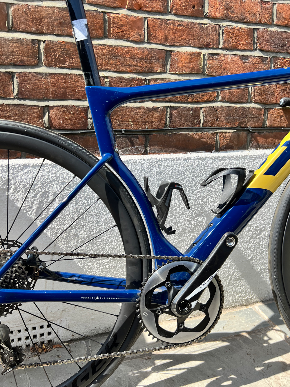 3T Strada Team Force1 WITH Carbon AERO Wheels 2020