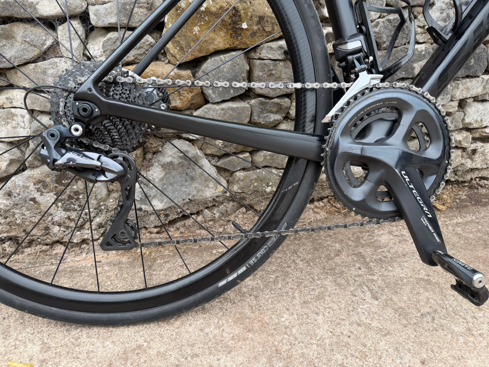 Giant Defy Advanced Pro 0 with Ultegra Di2 2019