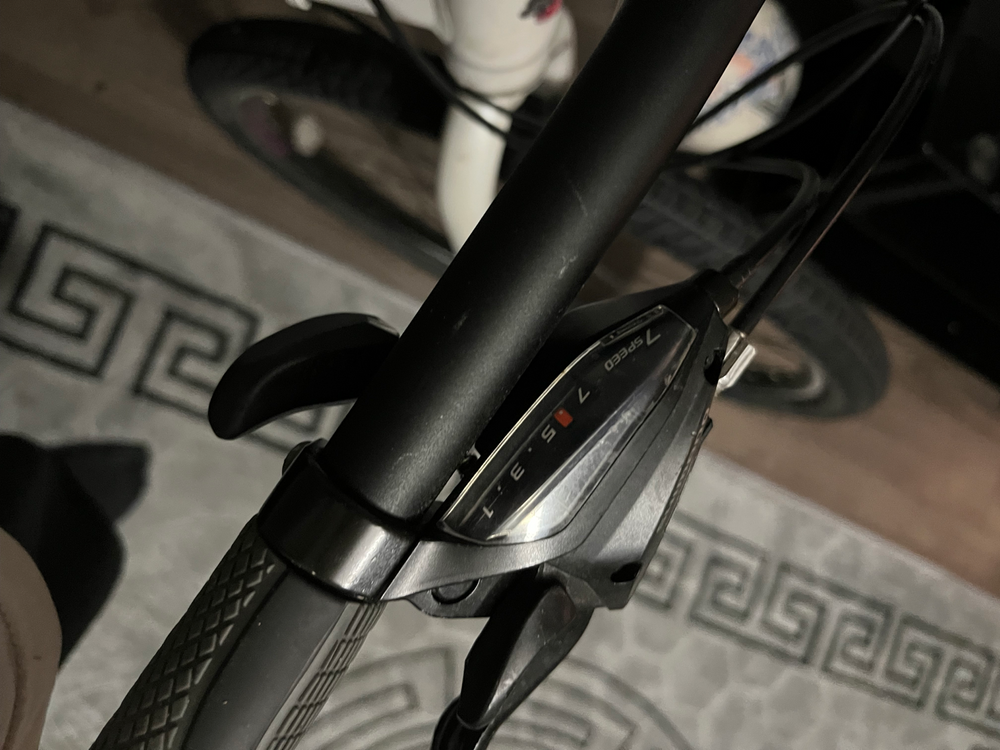 Carrera Axle Mens Hybrid Bike 2021