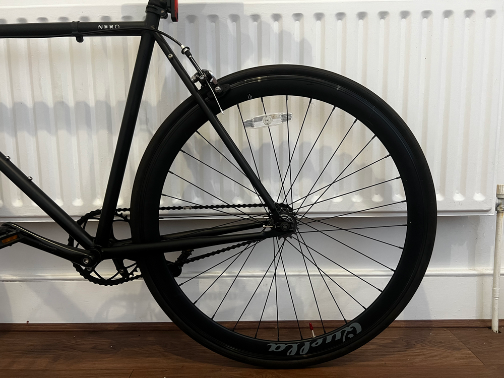 Quella  Nero 2022