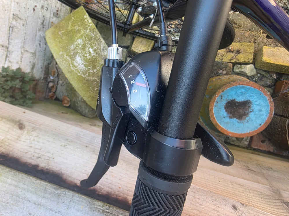 Giant Escape 3 Hybrid 2024