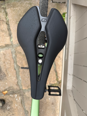 Pinarello Grevil F7 2024