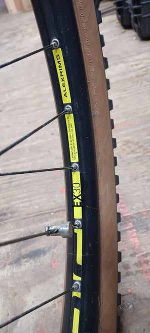 CUBE Reaction Pro 625 hybrid 2021