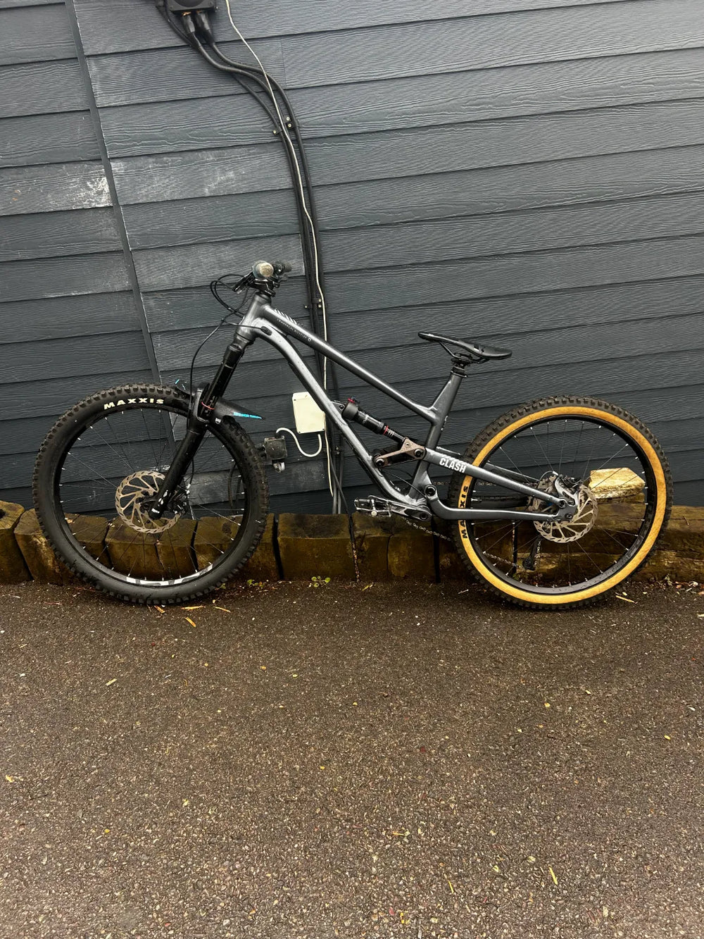 Commencal CLASH Ride 2021