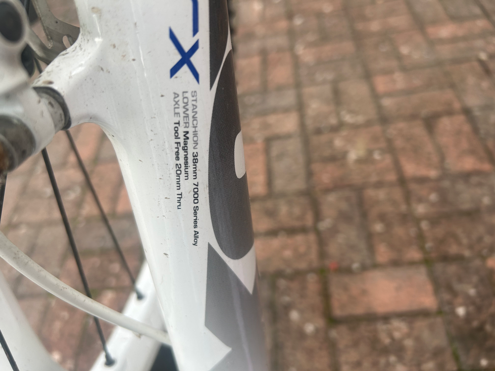 Specialized Status 2  2015