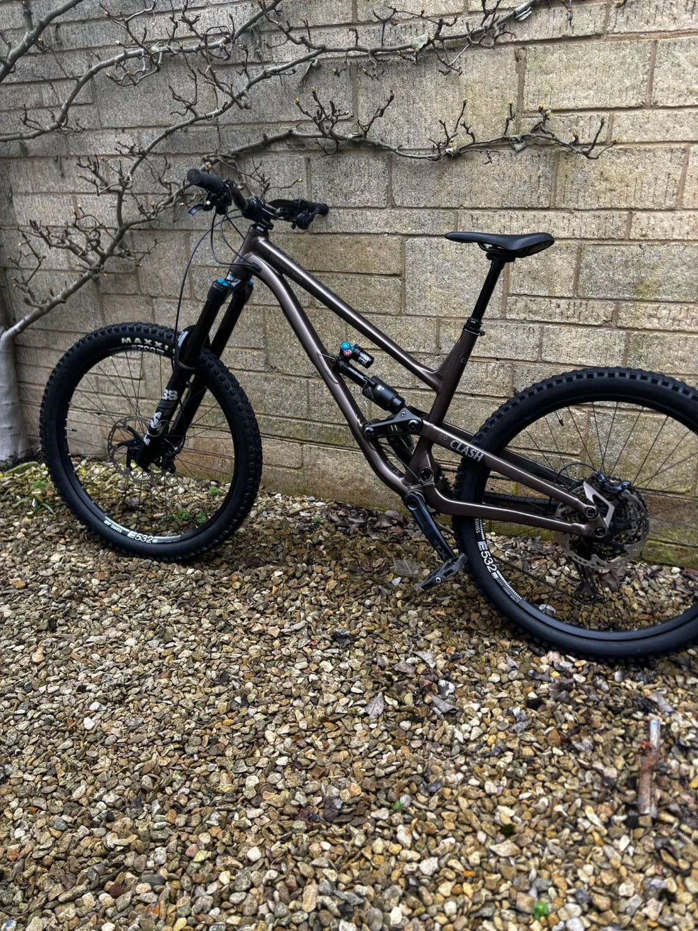 Commencal CLASH ESSENTIAL 2023