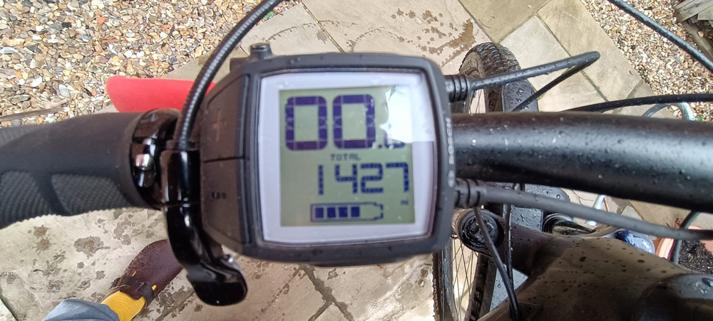 Cube Reaction Hybrid Performance 625 - Electric - Night 2025
